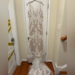 GALINA Signature Lace wedding Dress in Cream